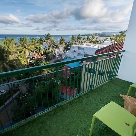 Luxeview Hotel Balabag  Экстерьер фото