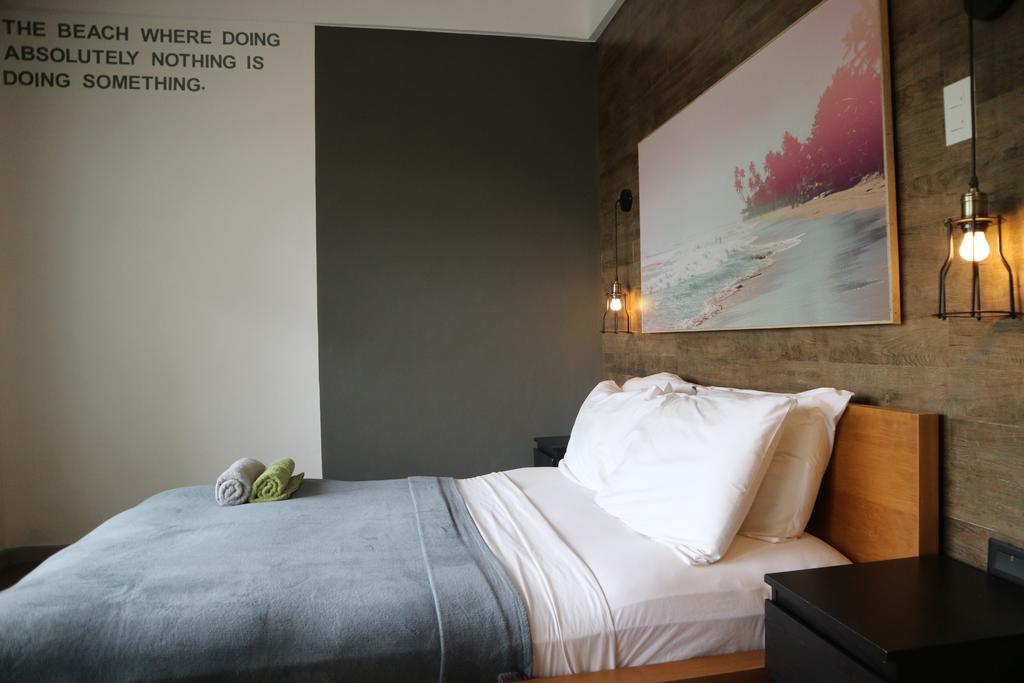 Luxeview Hotel Balabag  Экстерьер фото