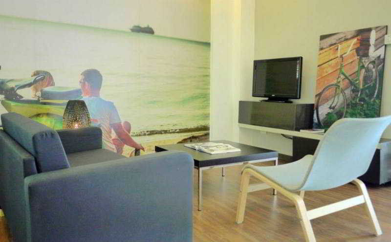 Luxeview Hotel Balabag  Экстерьер фото