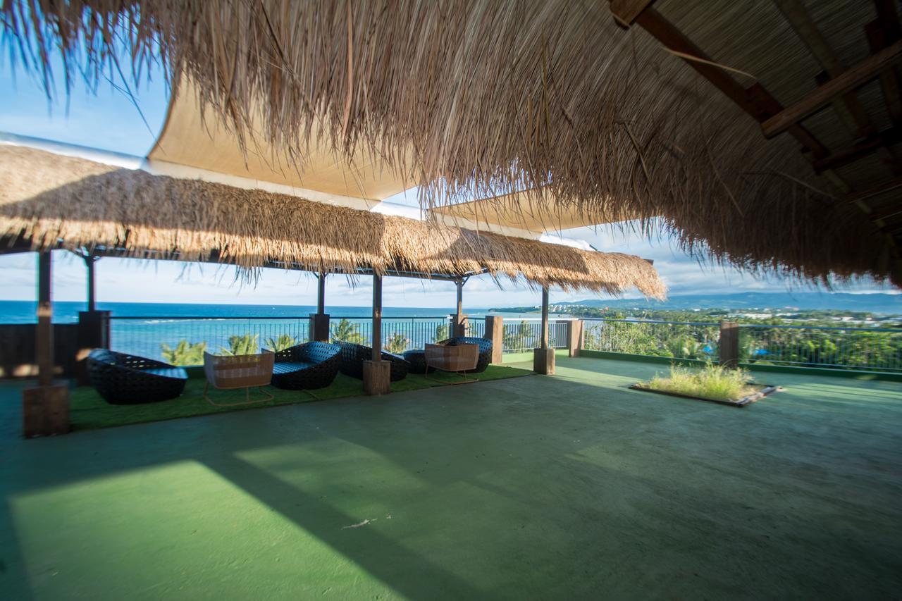 Luxeview Hotel Balabag  Экстерьер фото
