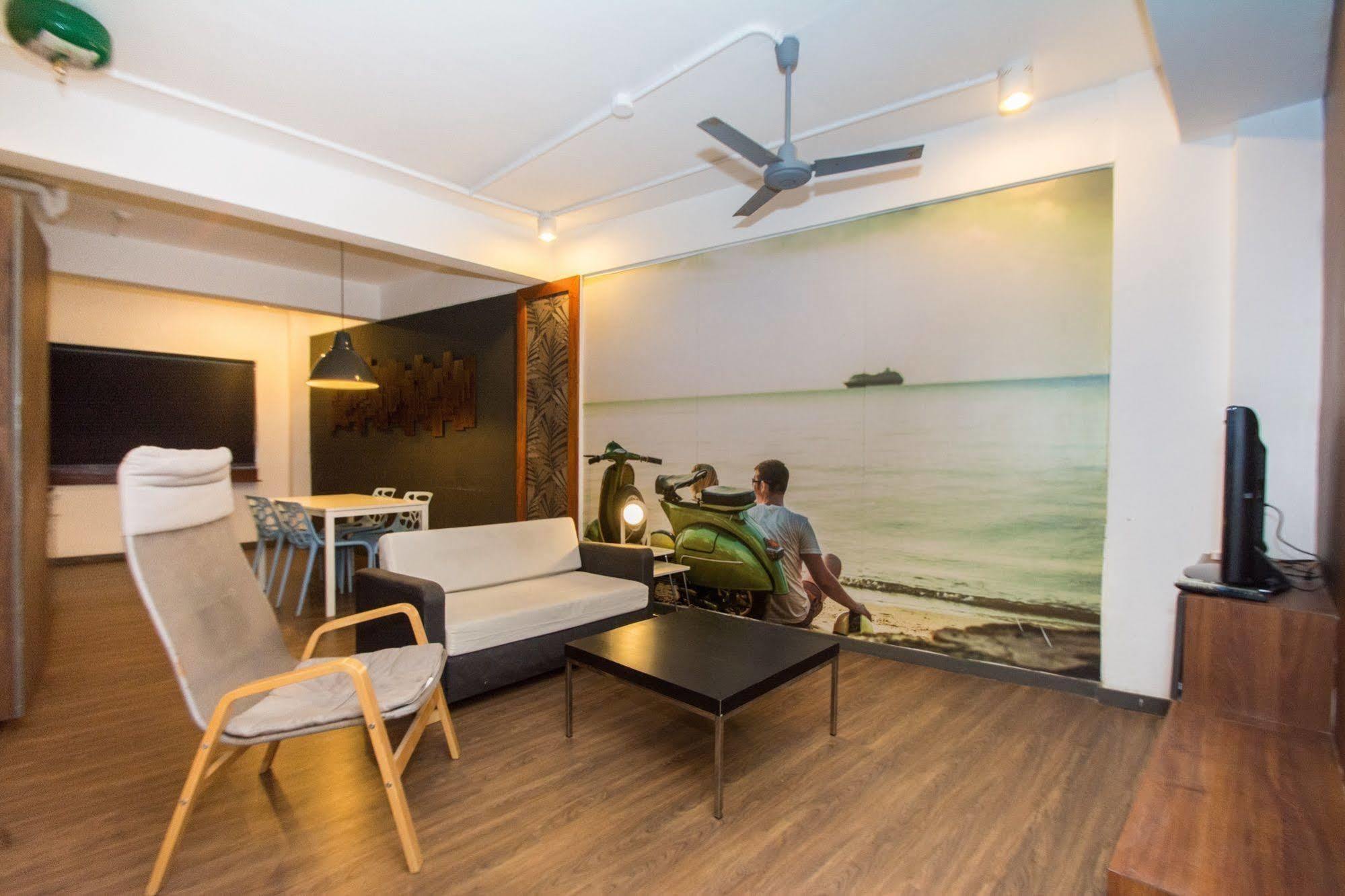 Luxeview Hotel Balabag  Экстерьер фото